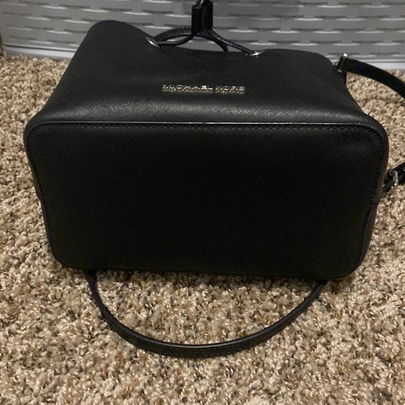 Michael Kors Black Crossbody Bucket Purse - Picture 6 of 6